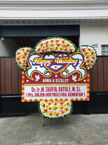 Papan Bunga Pernikahan bondowoso