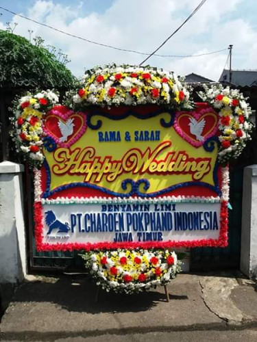 Karangan Bunga Pernikahan  bondowoso